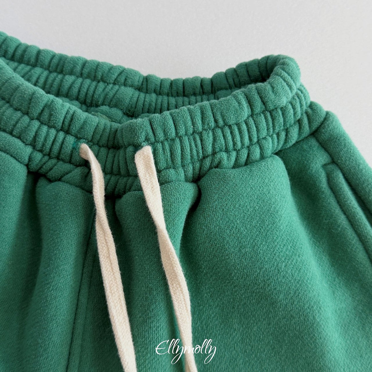 《予約》Arched Jogger Pants / ELLY MOLLY