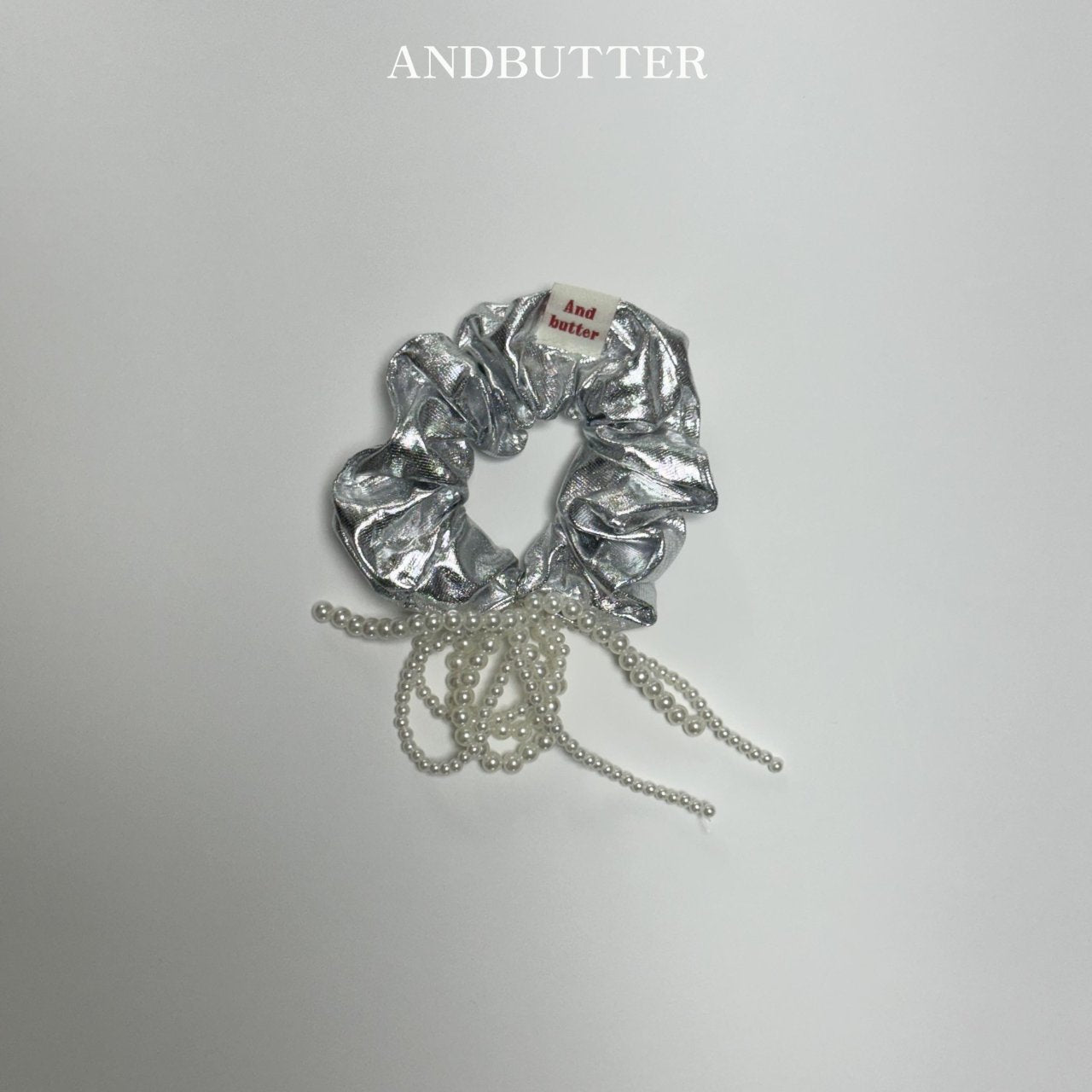 《予約》Metal Pearl Scrunchies / andbutter