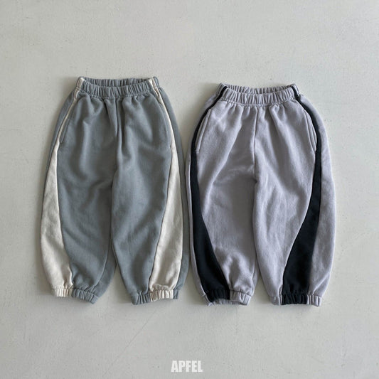 《予約》Secret Jogger Pants / APFEL