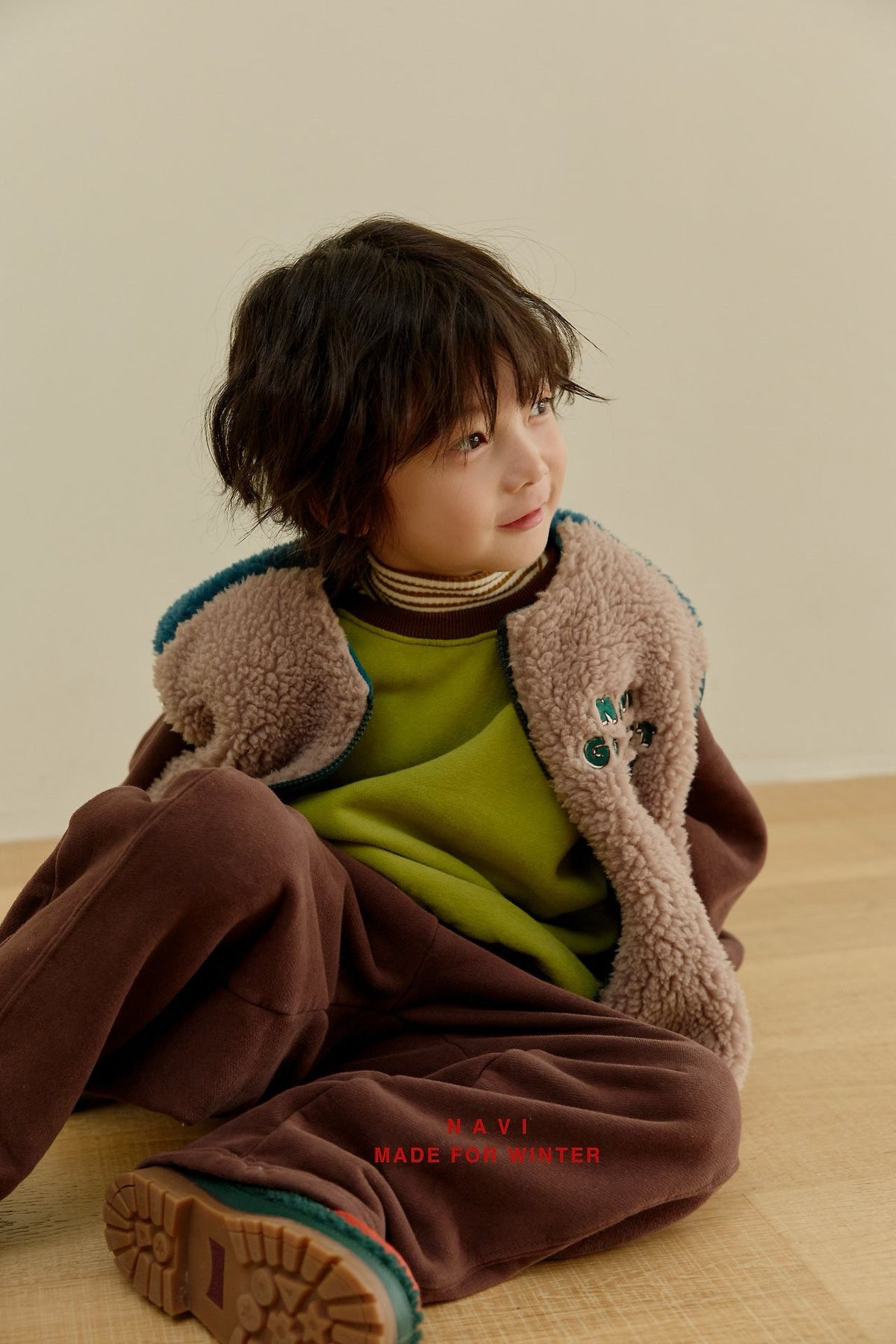 《予約》Mood Raglan Sweatshirt / NAVI