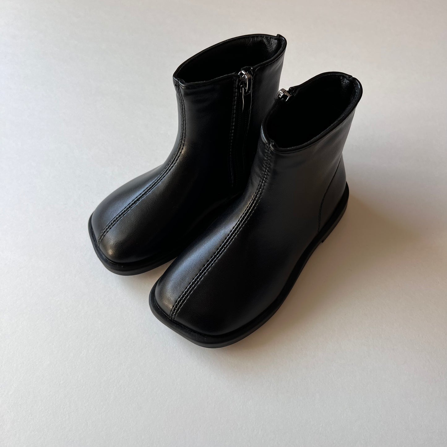 《残りブラウンのみ》Square toe short boots